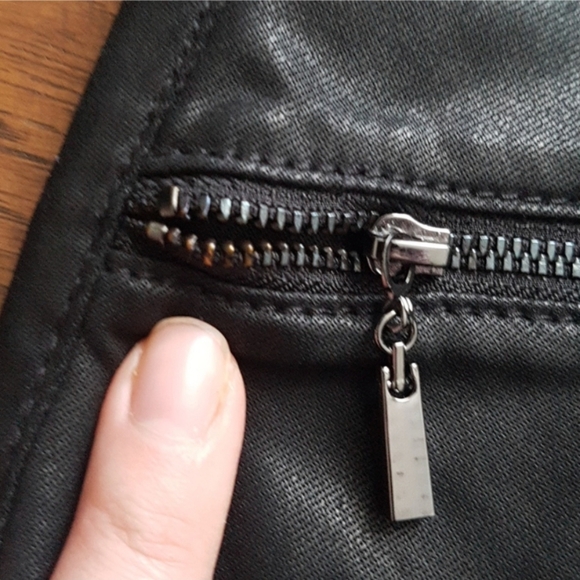 NWT White House Black Market Black Coated Skinny Jeans Size 4R - Picture 9 of 11